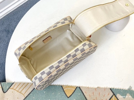 WIS BAG LOUIS TOILETRY VUITTON 0802